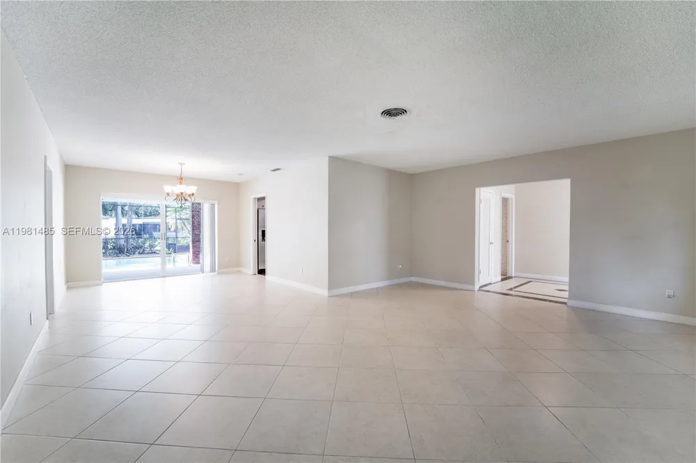 7970 SW 146th St Palmetto Bay, FL 33158