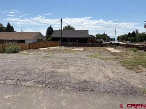 105 SE Buffalo Avenue