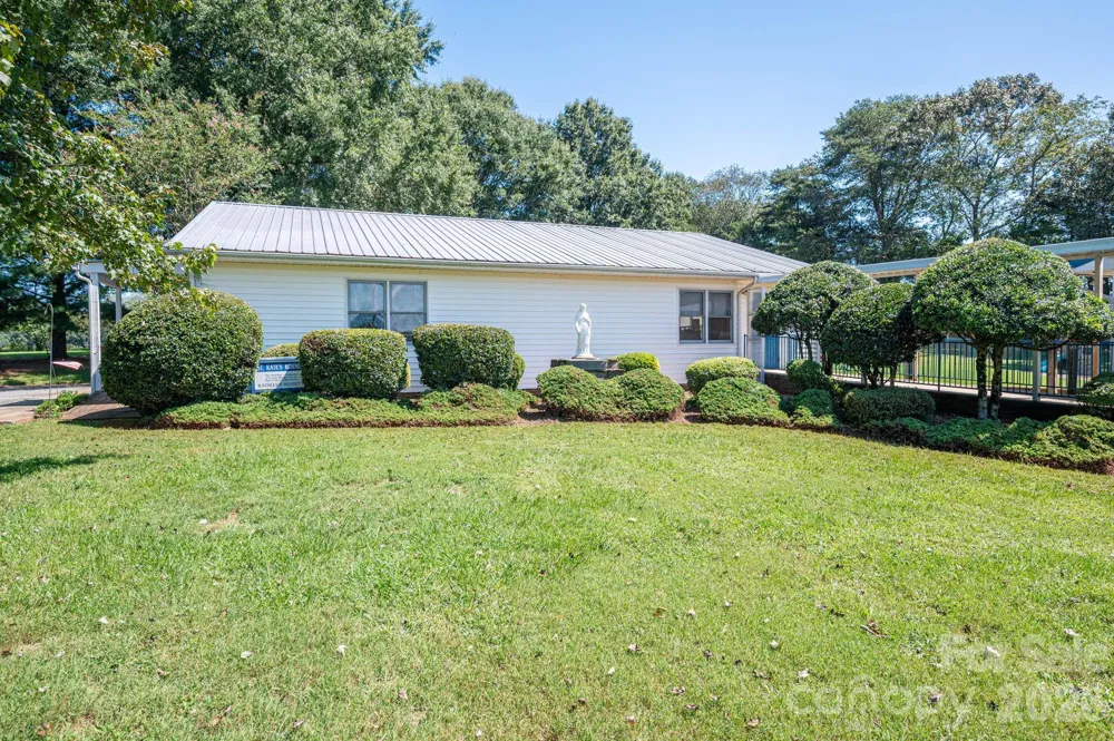 2482 June Bug Road Vale, NC 28168