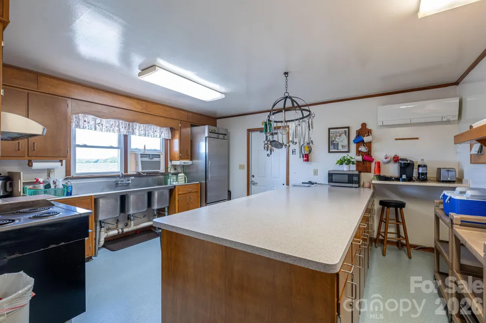 2482 June Bug Road Vale, NC 28168