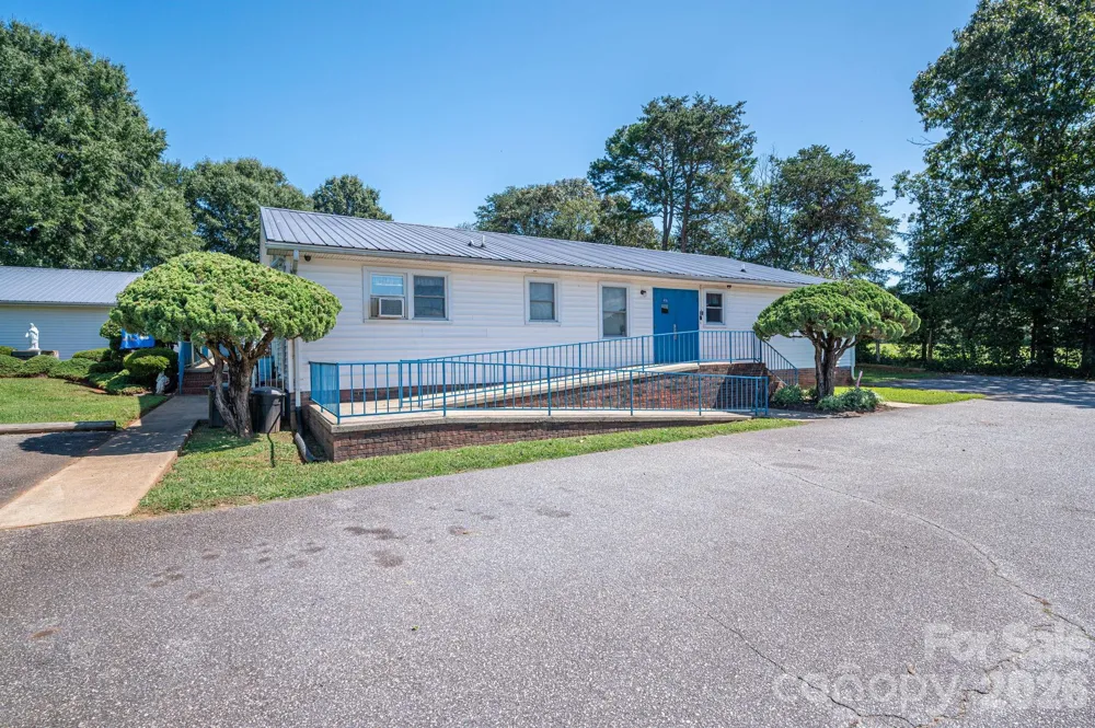 2482 June Bug Road Vale, NC 28168