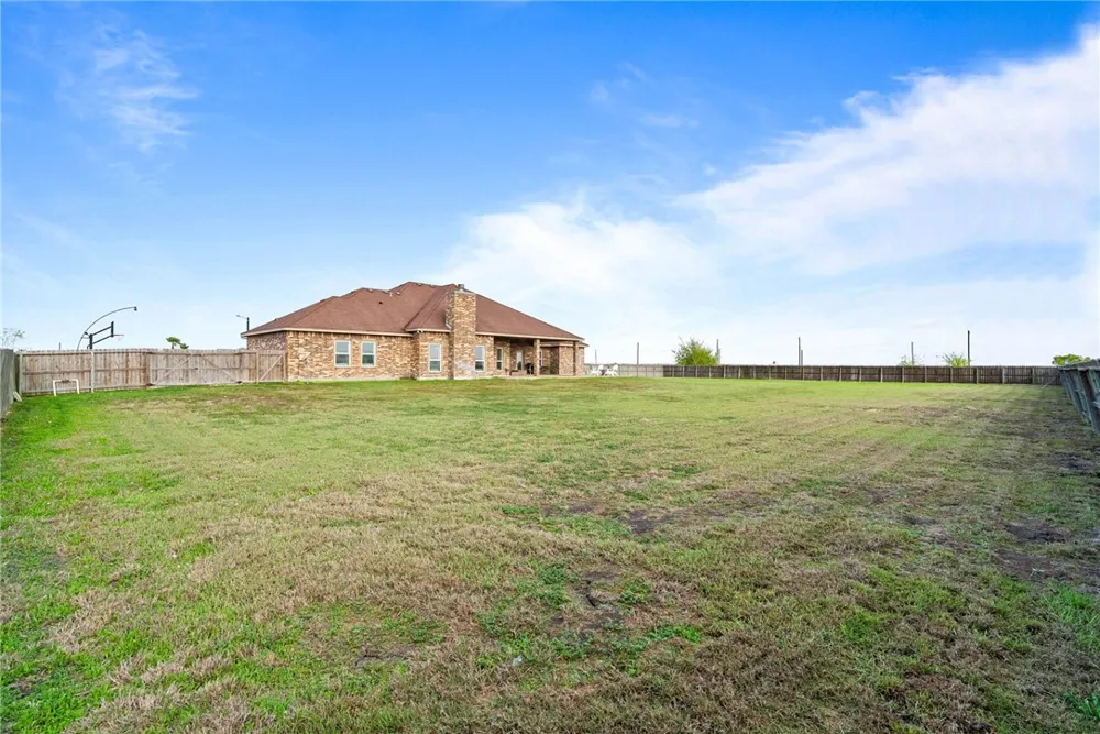 2446 Salevan Drive Corpus Christi, TX 78415