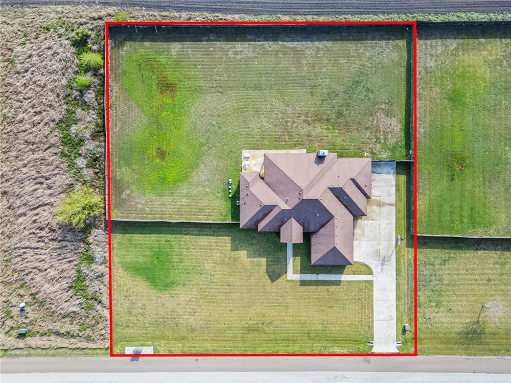 2446 Salevan Drive Corpus Christi, TX 78415