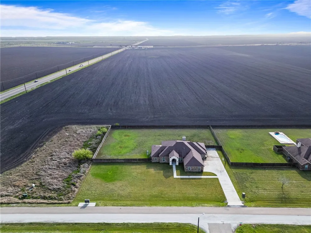 2446 Salevan Drive Corpus Christi, TX 78415