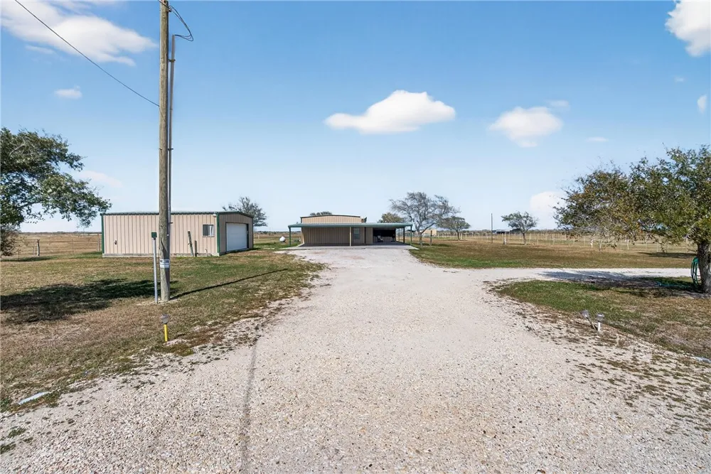 125 Rooke Road Woodsboro, TX 78393