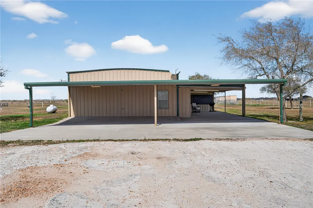 125 Rooke Road Woodsboro, TX 78393