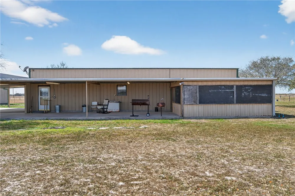 125 Rooke Road Woodsboro, TX 78393