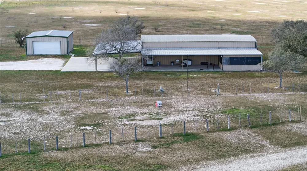 125 Rooke Road Woodsboro, TX 78393
