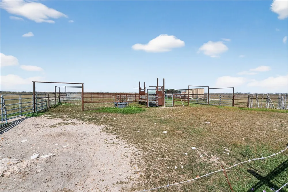 125 Rooke Road Woodsboro, TX 78393