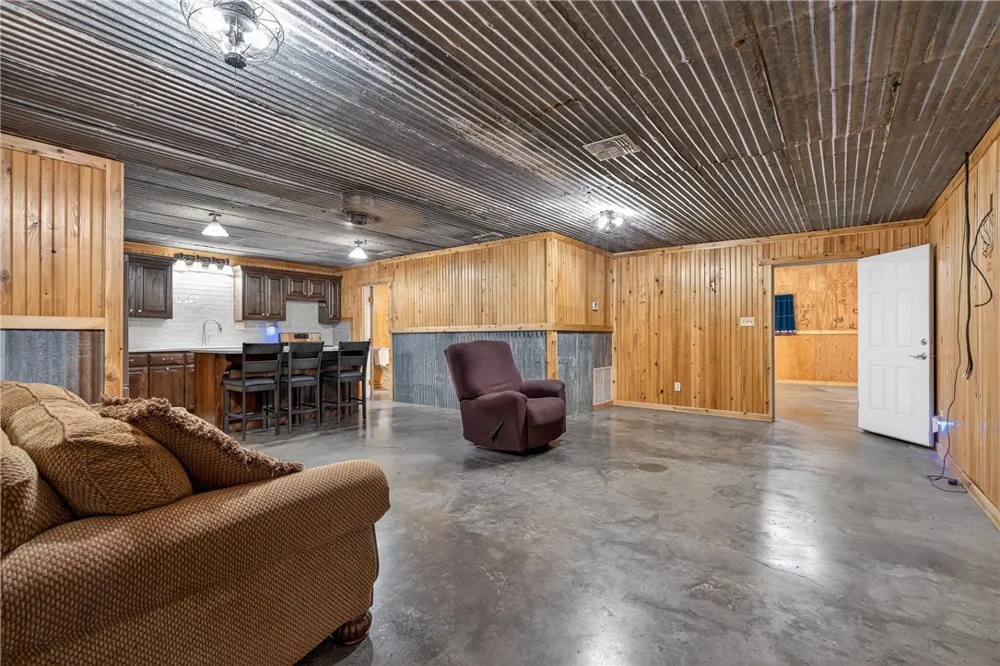 125 Rooke Road Woodsboro, TX 78393