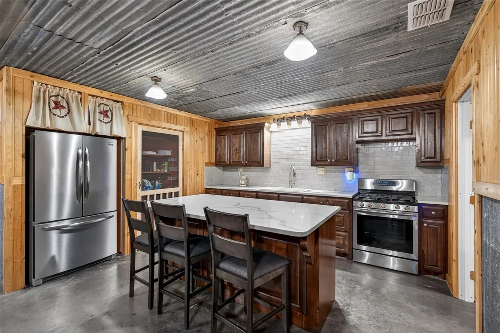 125 Rooke Road Woodsboro, TX 78393