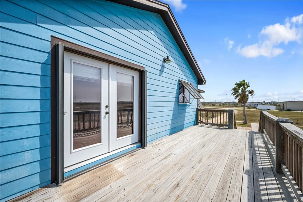 314 Cape Velero Drive Rockport, TX 78382