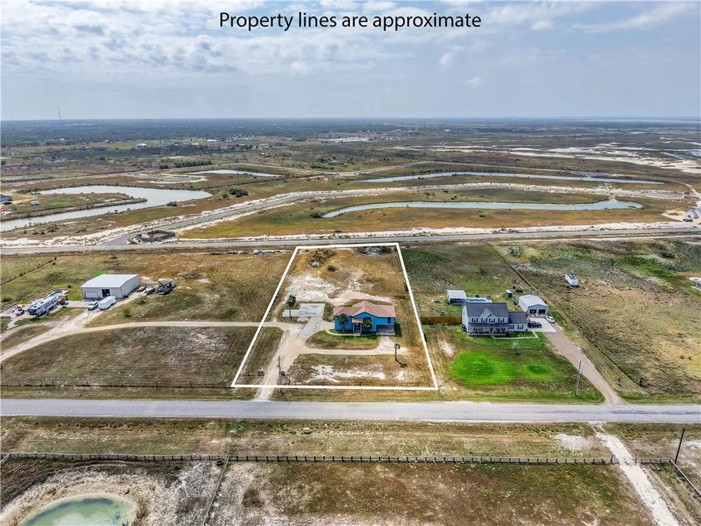 314 Cape Velero Drive Rockport, TX 78382