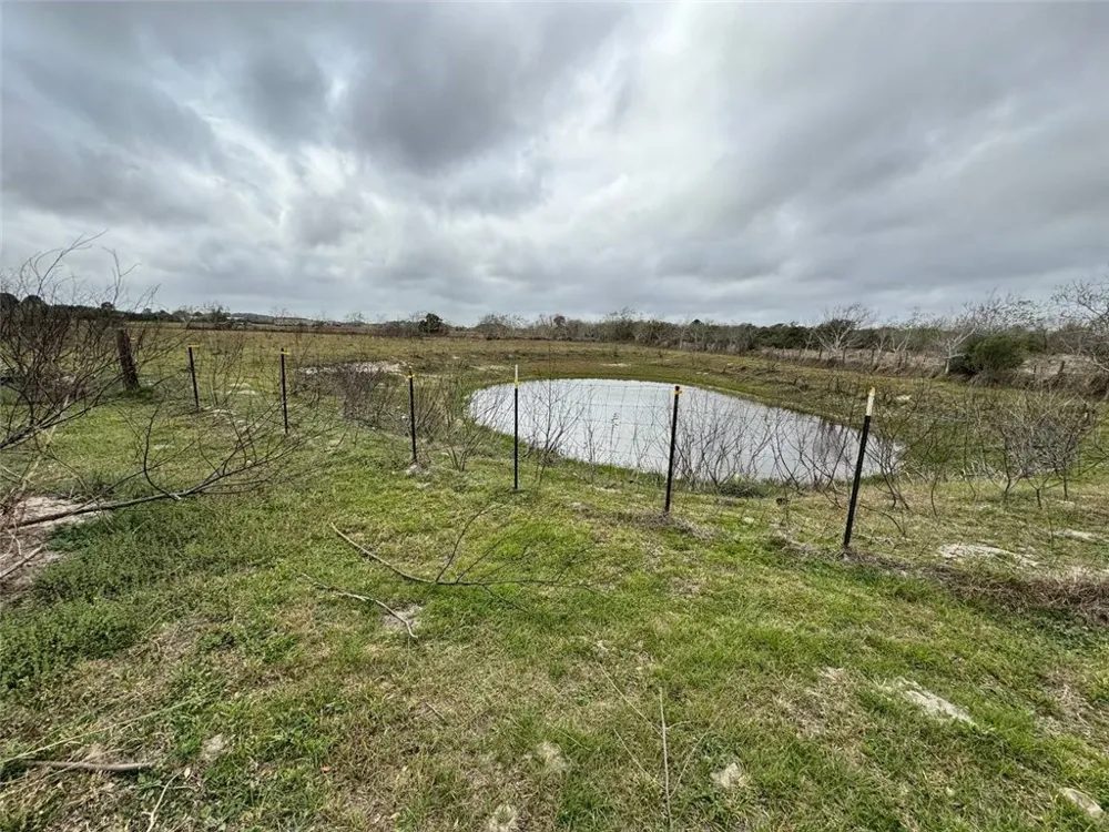350 Quail Meadow Seadrift, TX 77983