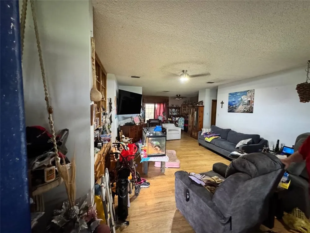 350 Quail Meadow Seadrift, TX 77983