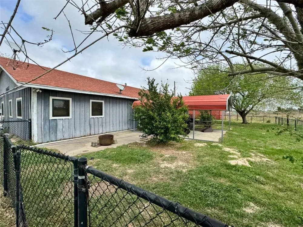 350 Quail Meadow Seadrift, TX 77983