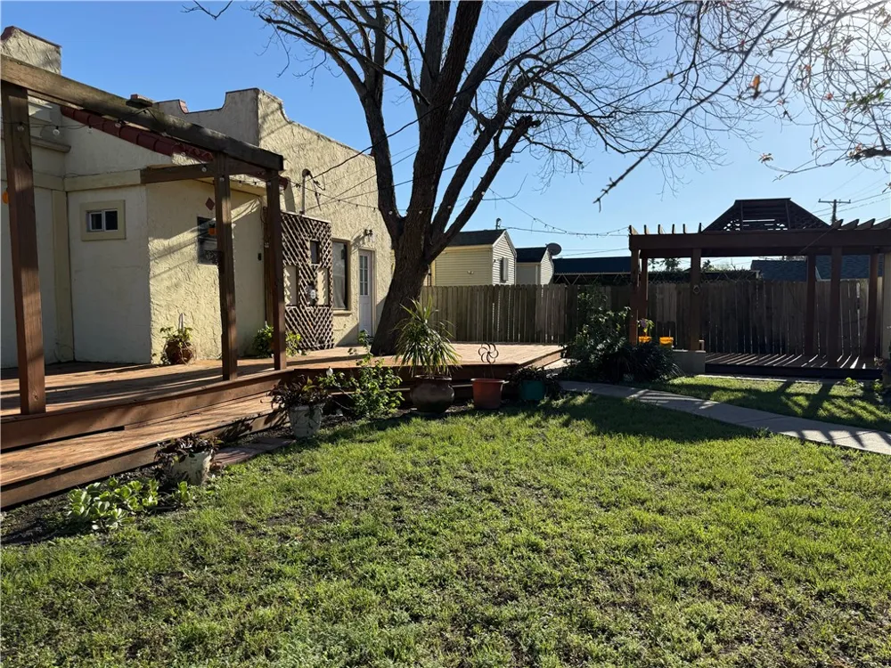 402 Clifford Street Corpus Christi, TX 78404