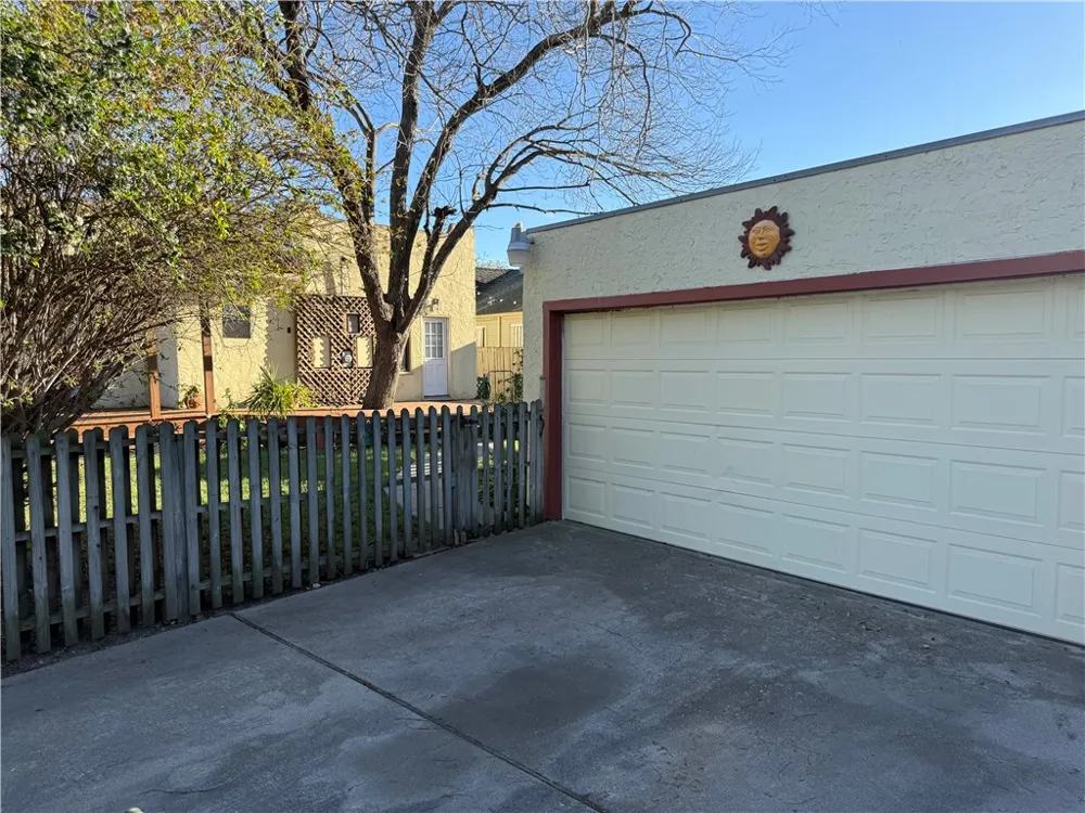 402 Clifford Street Corpus Christi, TX 78404