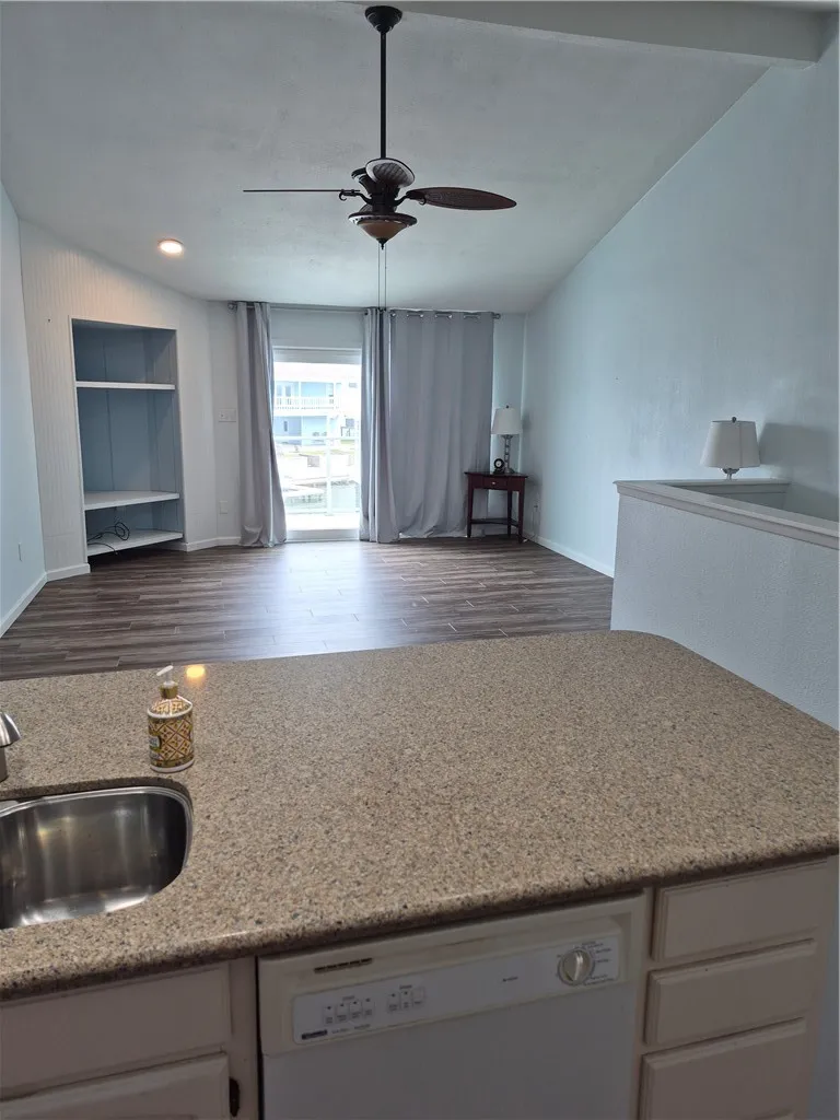 100 Port Royal #208 Aransas Pass, TX 78336