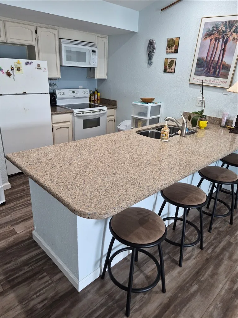 100 Port Royal #208 Aransas Pass, TX 78336