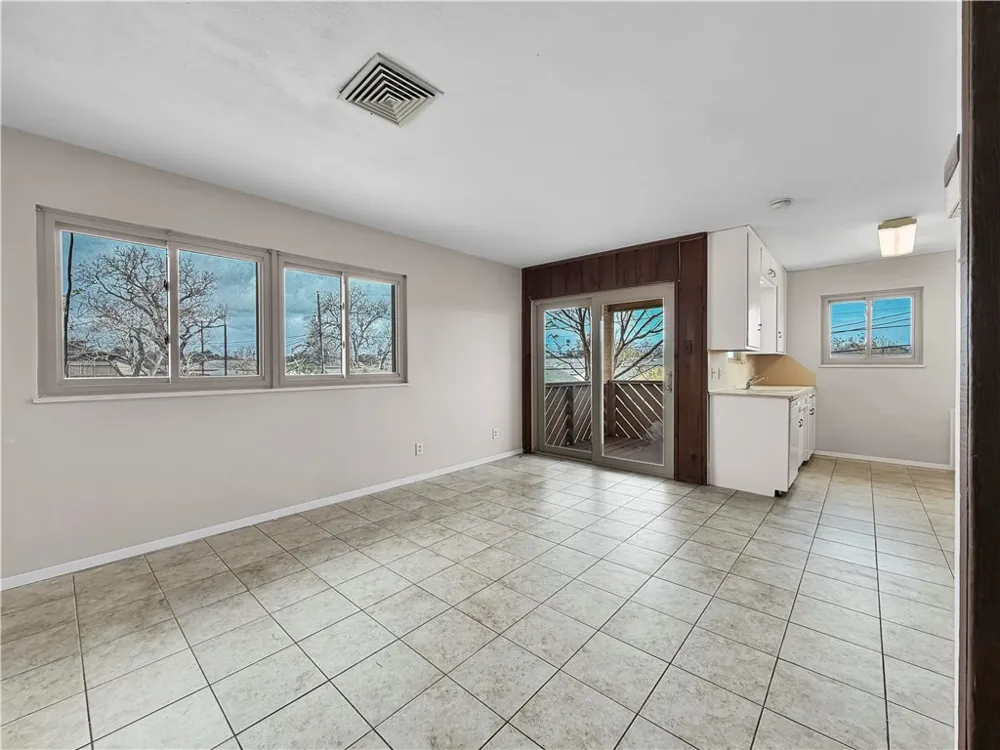 3450 S Alameda Street Corpus Christi, TX 78411