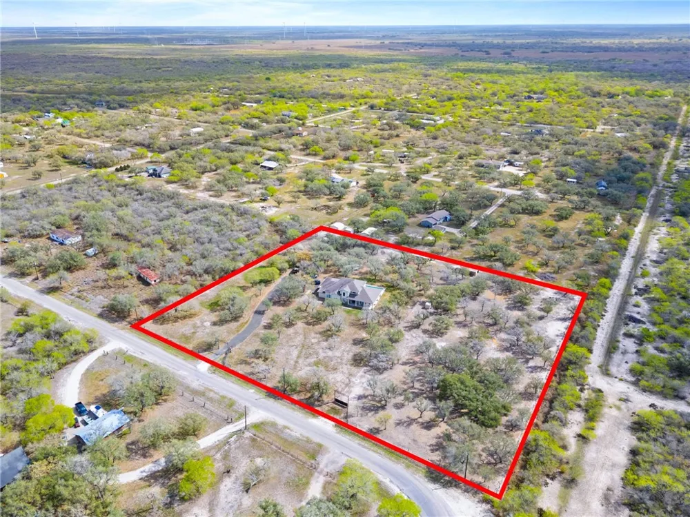 9667 CR 628 Sinton, TX 78387
