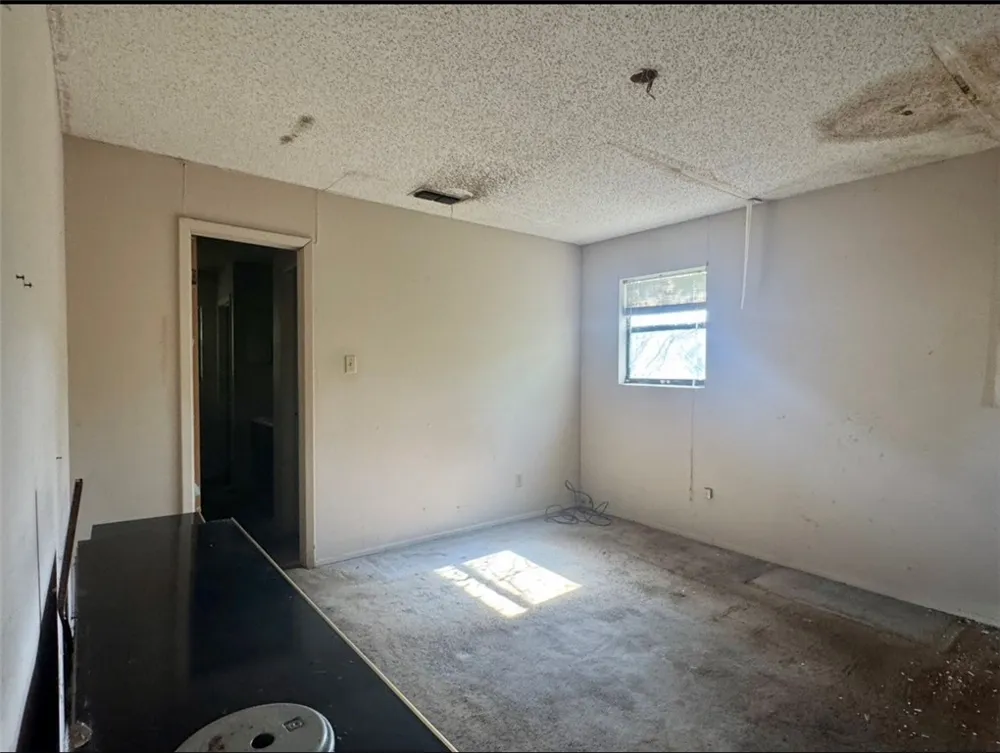 432 W Avenue D Robstown, TX 78380