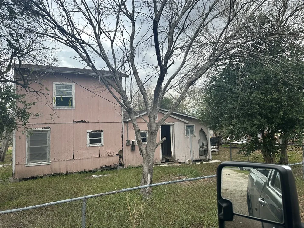 713 Rosita Sinton, TX 78387
