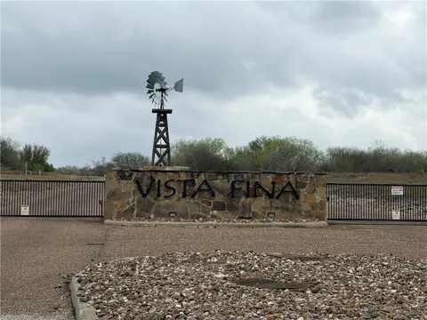 Vista Fina Dagger loop #4