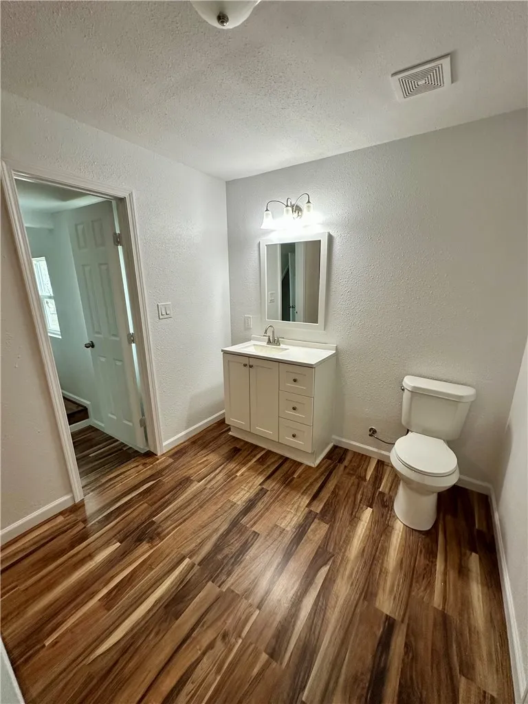 323 Copano Bayside, TX 78340