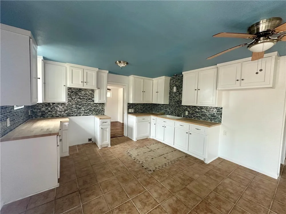 323 Copano Bayside, TX 78340