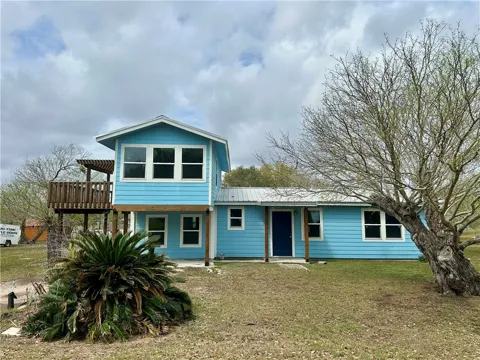 323 Copano