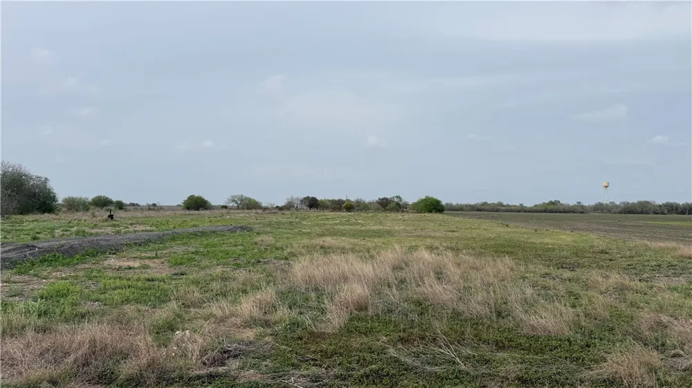 14764 County Road 756 Sinton, TX 78387