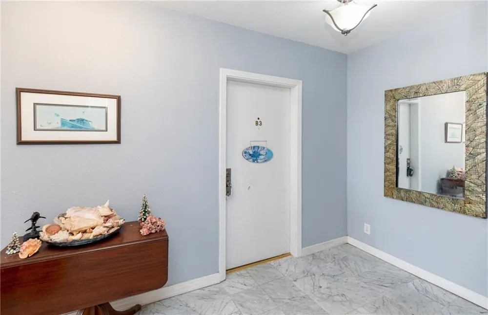 200 W Cotter Avenue Port Aransas, TX 78373