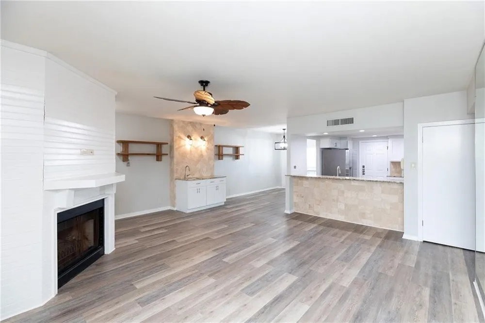 200 W Cotter Avenue Port Aransas, TX 78373