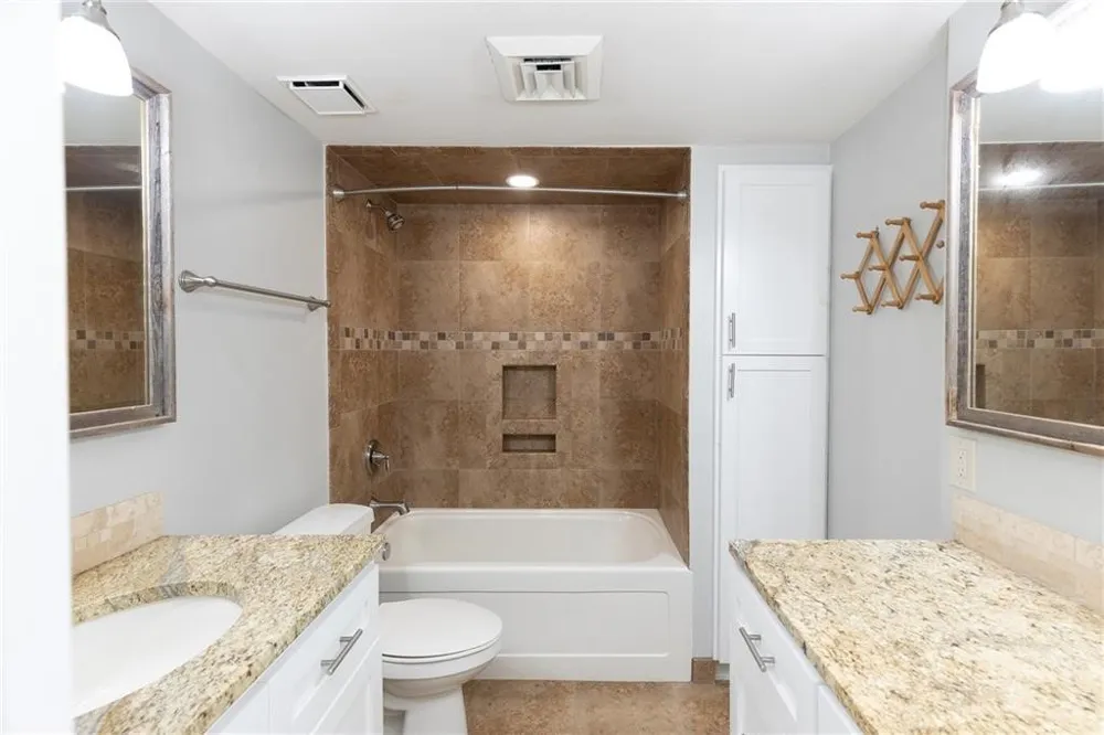 200 W Cotter Avenue Port Aransas, TX 78373