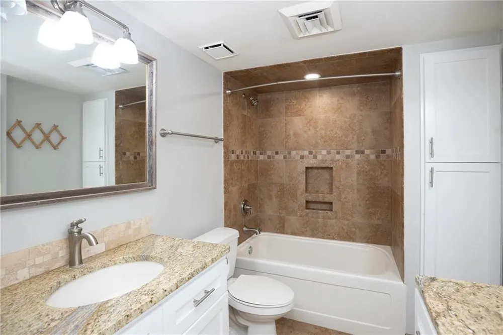 200 W Cotter Avenue Port Aransas, TX 78373