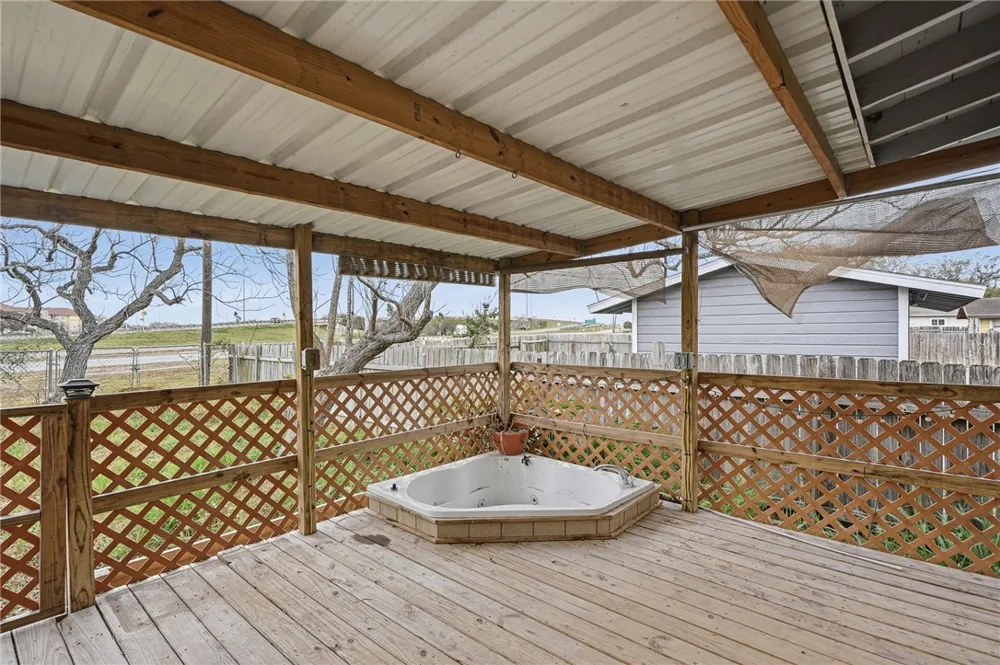 1006 Vernon Drive Corpus Christi, TX 78407