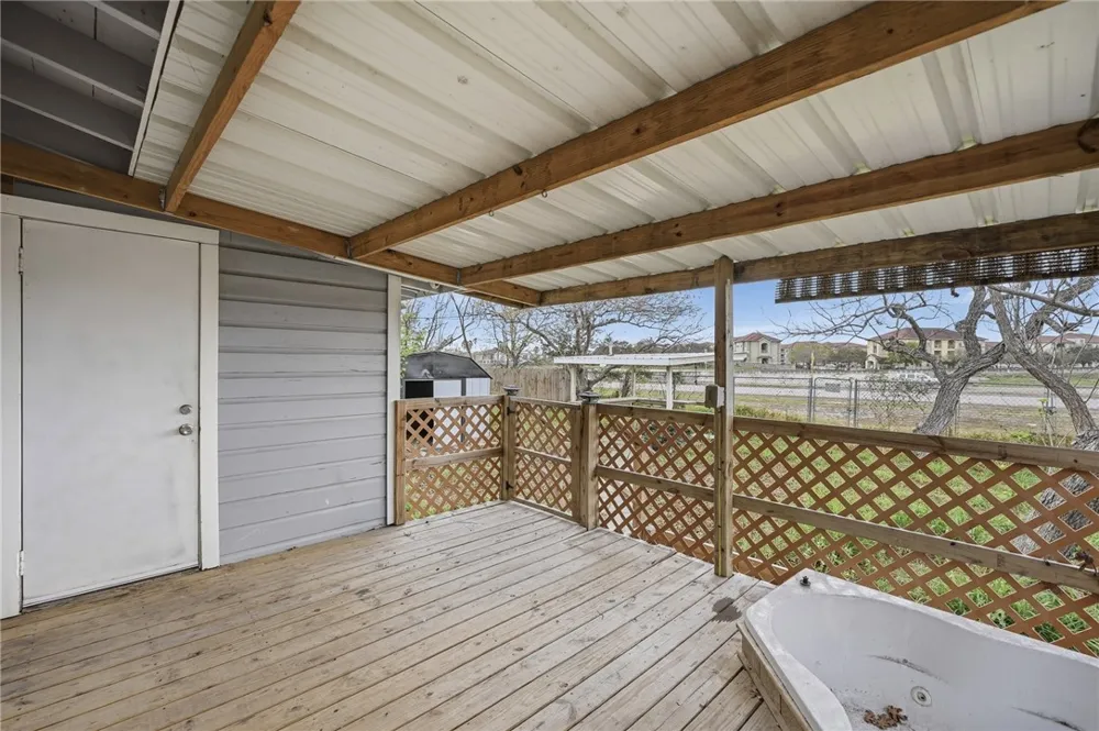 1006 Vernon Drive Corpus Christi, TX 78407