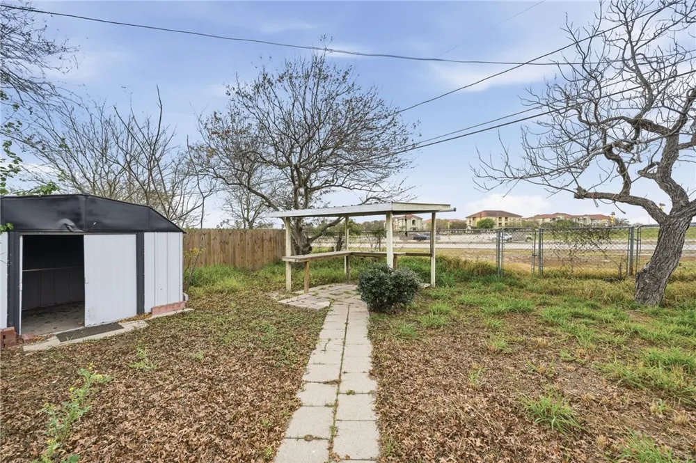 1006 Vernon Drive Corpus Christi, TX 78407