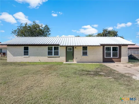 575 Farm Road 1602