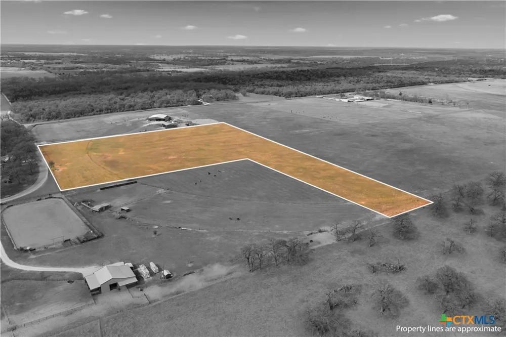 1170 HCR 2200 Aquilla, TX 76622