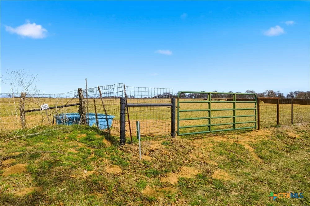 1170 HCR 2200 Aquilla, TX 76622