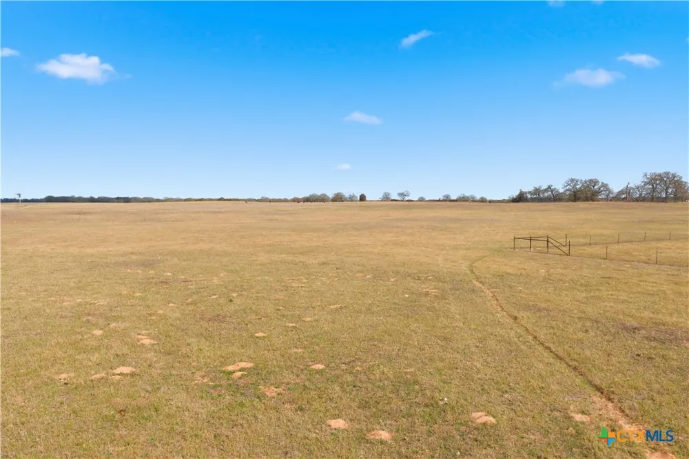 1170 HCR 2200 Aquilla, TX 76622