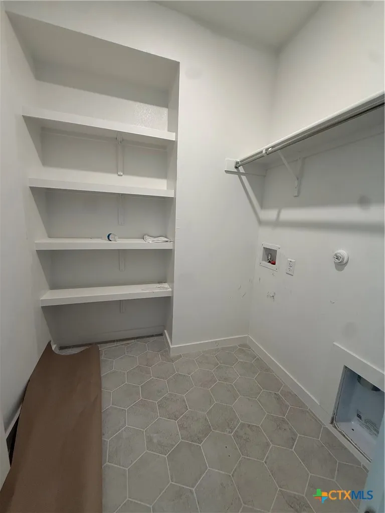 6313 McMurtry Street Austin, TX 78747