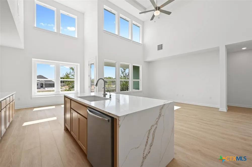 6313 McMurtry Street Austin, TX 78747