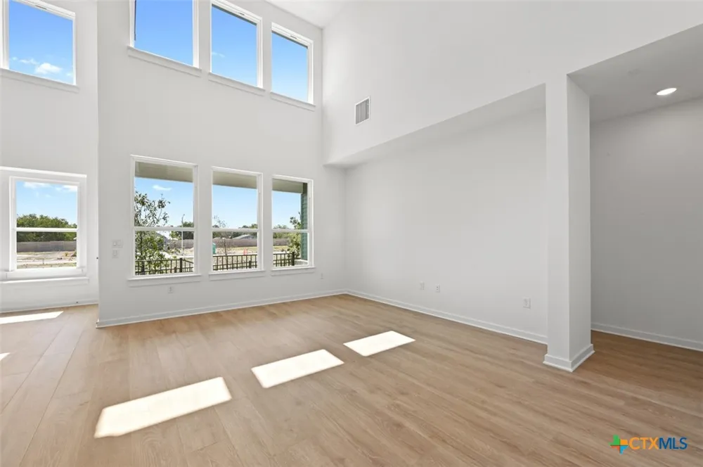 6313 McMurtry Street Austin, TX 78747