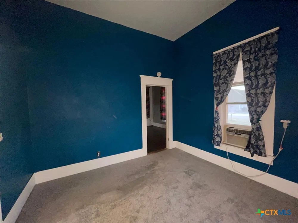 215 W Main Street Lometa, TX 76853