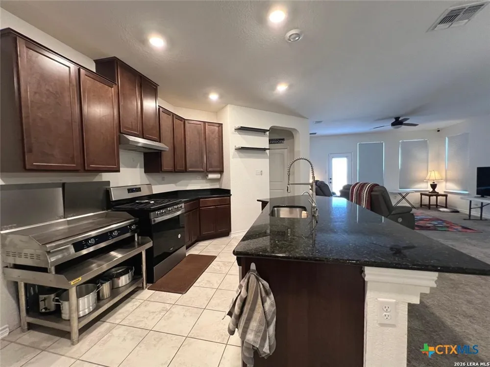 9345 Devils River Converse, TX 78109