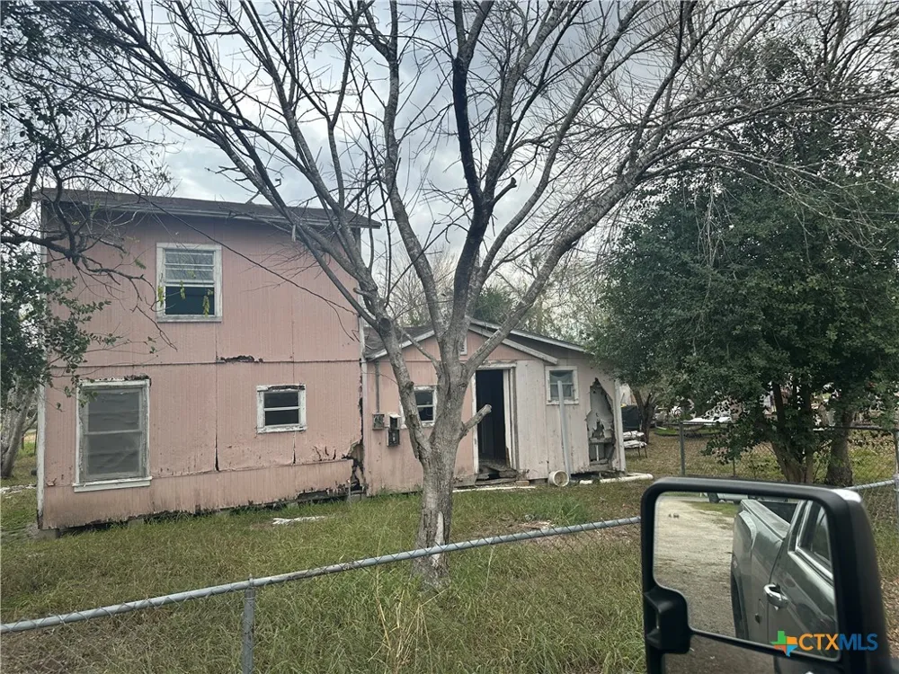 713 Rosita Sinton, TX 78387